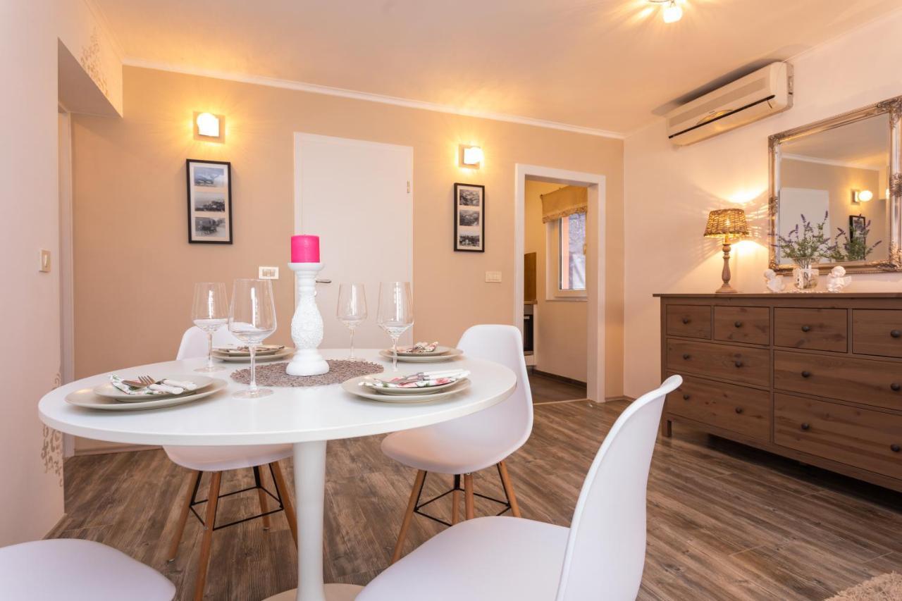 Seafront Apartment With Amazing Seaview Vrbnik  Zewnętrze zdjęcie